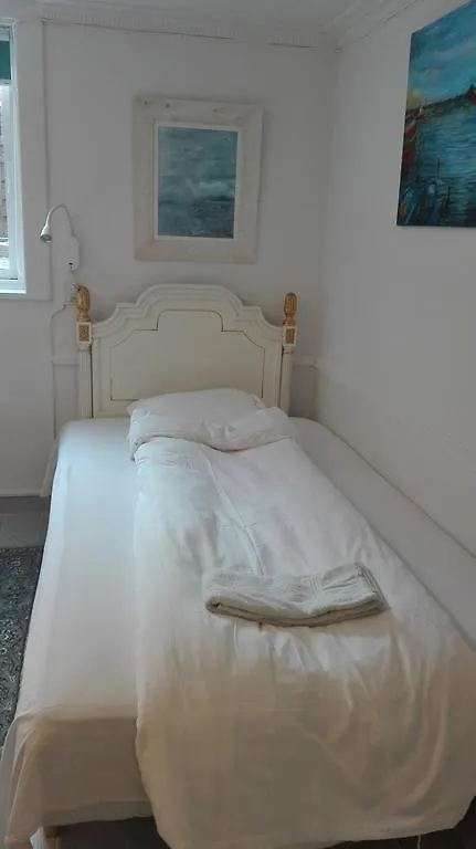 Royaltybed Copenhagen Hotel 0*,